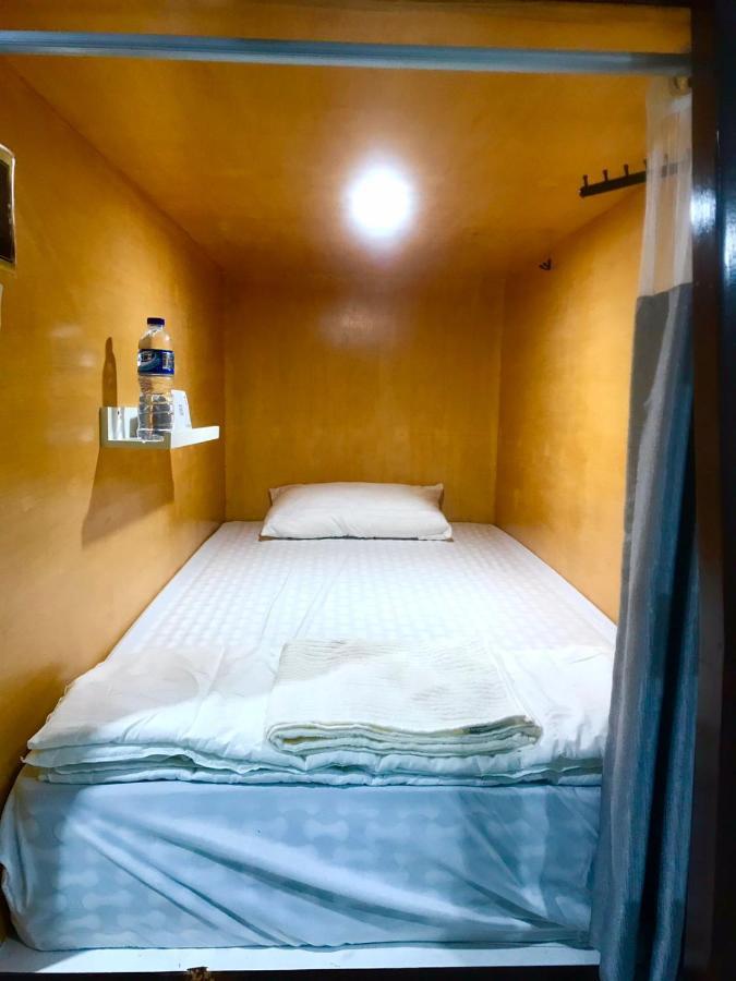 Bu Sepuh Guesthouse Sangkanurip Екстериор снимка